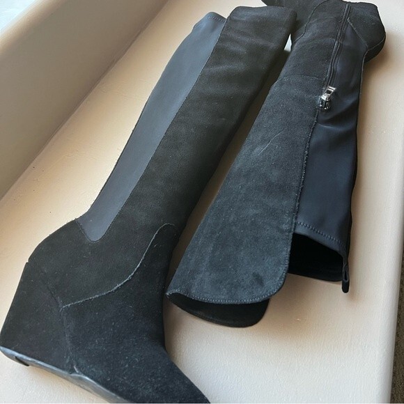 Charles by Charles David Black Suede Wedge Heeled Boots Women’s Size 7 - Picture 1 of 16
